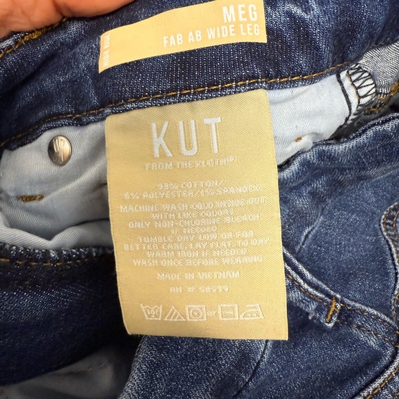 Kut from the Kloth Dark Blue Flare Jeans - Picture 3 of 7